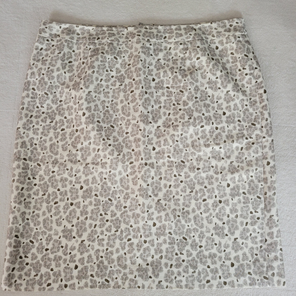 LOFT Elegant Cream and Gray Pencil Skirt